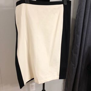 Talbot’s White and Black Skirt